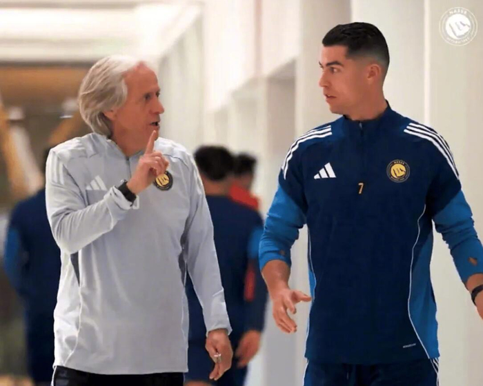 开云应用-C罗要求胜利管理层恢复引援权力，保证不受PIF干预|克里斯蒂亚诺·罗纳尔多|利雅得|利雅得胜利|转会|利雅得胜利足球俱乐部_新浪体育_新浪新闻