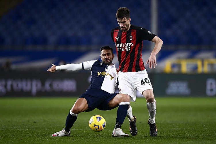 意媒：加比亚、菲尔克鲁格和希门尼斯在假期进行加练